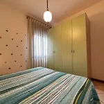 Comfortable Flat In Bibione-beahost דירה *