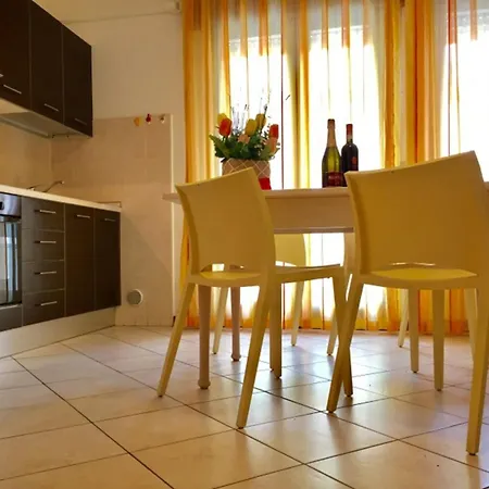 Comfortable Flat In Bibione-beahost *